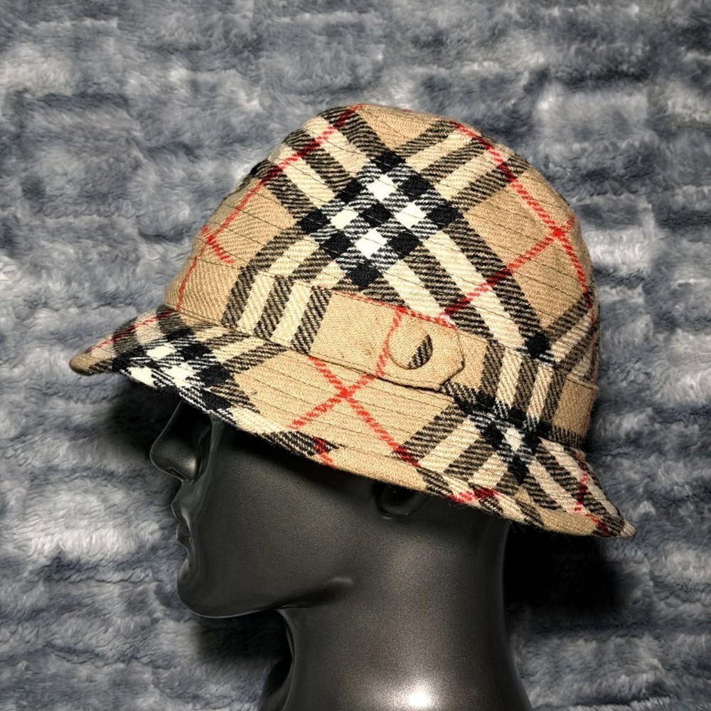 Vintage Burberry Wool Hat - Picture 2 of 9